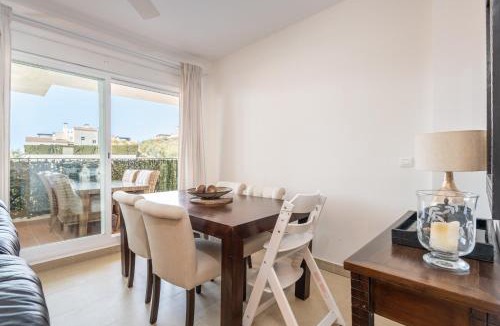 Benagalbon Apartment | Magnífico apartamento en el Rincón by Renthas