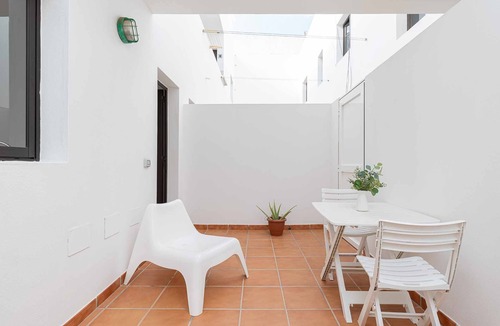Arrecife Apartment | Mahostly Apartment Comillas PF