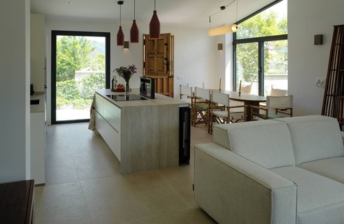 Sotillo de la Adrada House | Marvelous 4-bedroom luxury Mountain Villa with private pool and garden