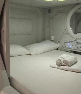 Quintana Hotel | min hostel reverencia