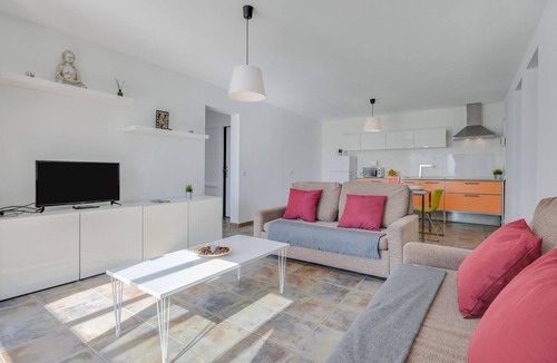 Macher House | Modern Apartment Casa Amanecer 1 with Pool, Terrace & Wi-Fi; Parking Available