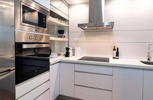 Ciudad Jardin Apartment | Modern Apartment in Central Córdoba Near Historic Attractions