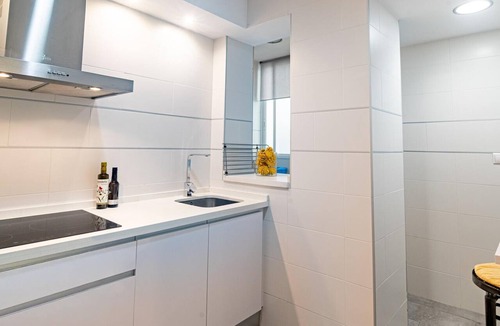 Ciudad Jardin Apartment | Modern Apartment in Central Córdoba Near Historic Attractions