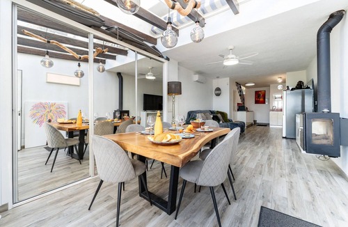 Sitio de Calahonda House | Modern holiday home by beach in Calahonda