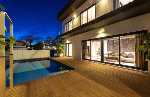 Calahonda Villa | Modern Home near Marbella with Heated Pool & Hammam