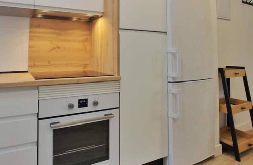 La Trinidad-San Juan y Todos los Santos Apartment | Modern & Style Mezquita