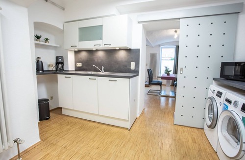 Eichenzell Apartment | Moderne Wohnung, Komplett Eingerichtet