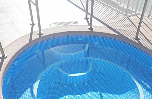 Almoradi Apartment | Mountain view 2-bedroom Apartment with WI-FI in Almoradi (Alicante) SPAIN