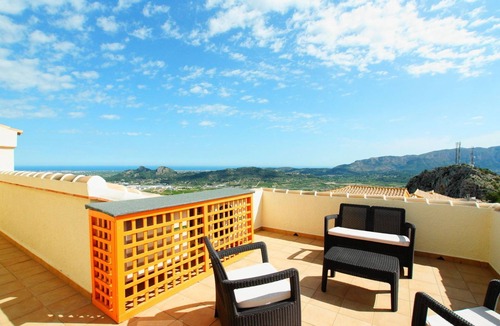 Pedreguer Villa | Mountain villa + sea view. Privacy, tranquillity. Near Javéa, Moraira and Dénia