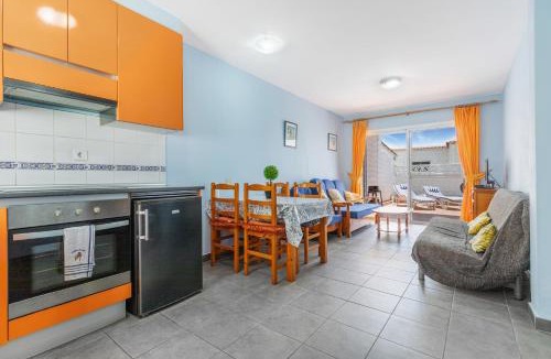Bahia Calma Apartment | Near the beach with huge terrace, parking and wifi