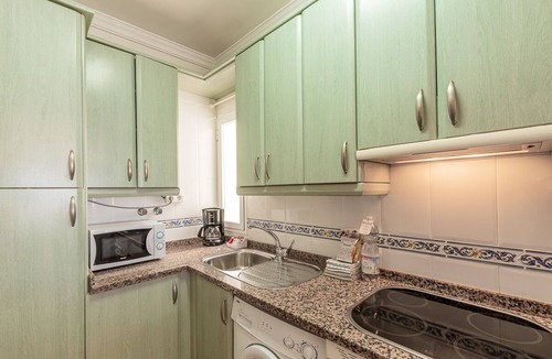 Nerja Apartment | Nerja center - sea view - beach at 75 m - 2 bedrooms - 1 bathroom - Wifi