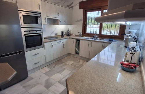 Puerto de la Duquesa Villa | NEW FINCA BOHO CHIC amazing SEA VIEW - 5 Bedrooms