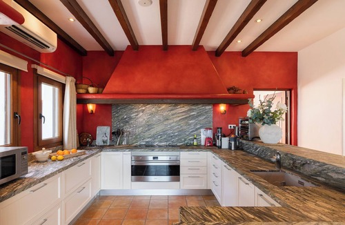 Sant Carles de Peralta Villa | New! Villa Llosas de Dalt