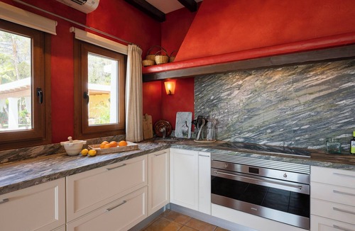 Sant Carles de Peralta Villa | New! Villa Llosas de Dalt