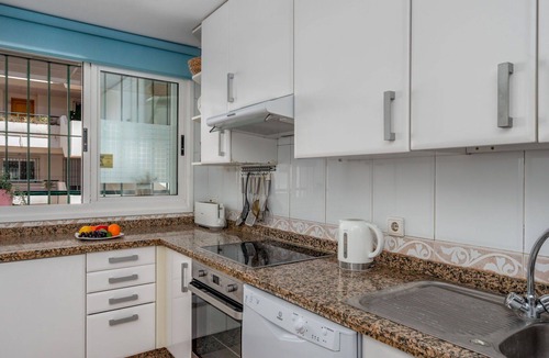 Guadalmina Apartment | Nice apartment for 4 guests with WIFI, pool, A/C, TV, terrace, pets allowed and parking