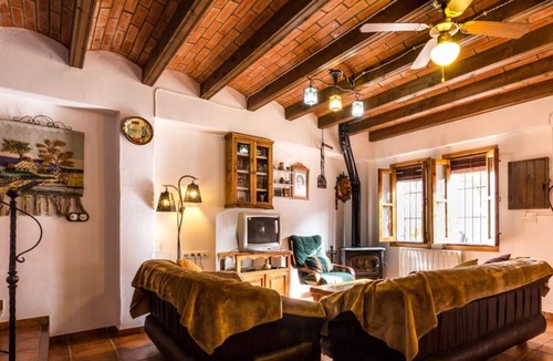 Niguelas Cottage | Nice country house with patio, fireplace and WiFi