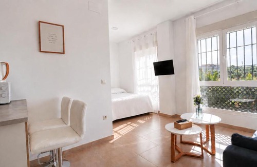 Bormujos Apartment | NOMA Apartamentos Turísticos - Bormujos, Sevilla