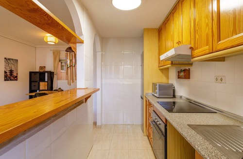 Los Arenales del Sol Apartment | 'Nomad House' Apartment with Shared Pool, Wi-Fi, and Air Conditioning