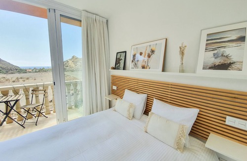 Mogan Apartment | Ocean Calma Apartment 5/Fast WIFI/huge pool and kids pool