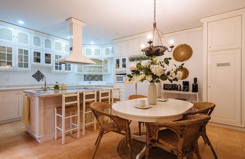 San Bartolome House | Palace in the center of the town with pool