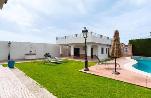 Valencina de la Concepcion Villa | Panther Home Casa Colonial II Villa con Piscina Privada
