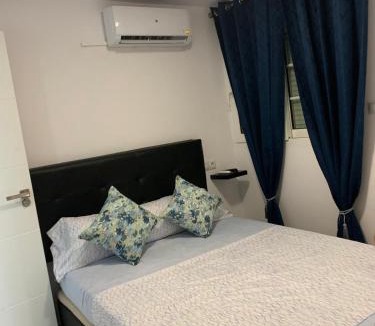 Juan XXIII Apartment | Parque Amate Sevilla
