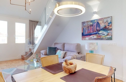 Cortes Apartment | Paseo del Prado - One Bedroom Apartment, Sleeps 2