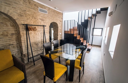 La Trinidad-San Juan y Todos los Santos Hostel | Patios del Orfebre