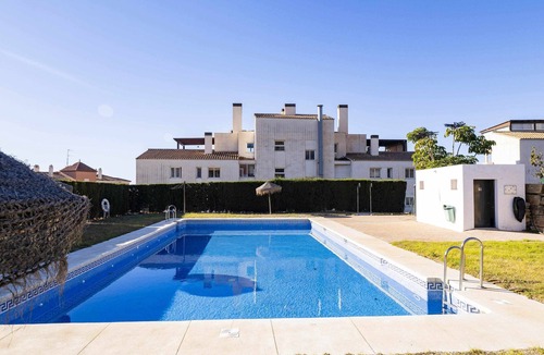 Benagalbon Apartment | Penthouse with sea views, pool and parking