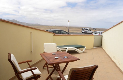 El Cotillo Apartment | Perfect location in El Cotillo, ground floor 2 bedroom apartment