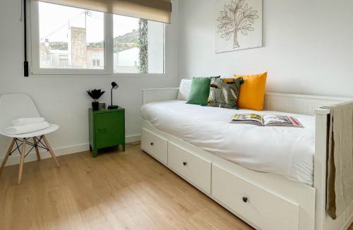Barri Vell - Santa Creu Apartment | Piso en primera línea con vistas al Castillo