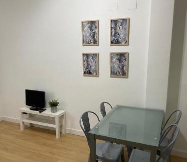 Moscardo Apartment | Plaza Rio B