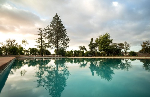 Espeluy Cottage | Preciosa Casa Rural con Gran Piscina en la Campiña de Jaén