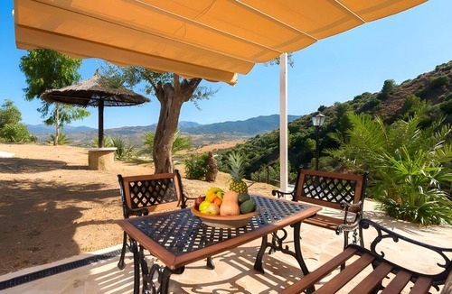 Alozaina Ski Chalet | Private chalet MI DUSHI with OPTIONAL private jacuzzi