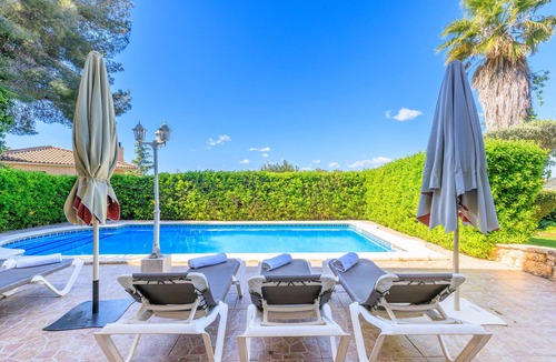 Tamarit Villa | Private Pool & Stunning Mountain Views