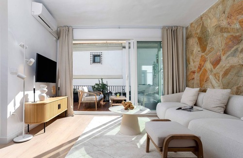 Jewish Quarter Apartment | Private Terrace & Views. Manriquez