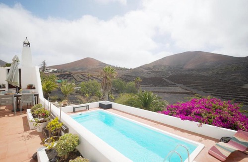 Tinajo Villa | Private Villa Casa MaVi - Timanfaya & Ocean views