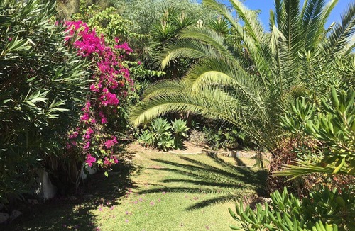 Casares Villa | Private Villa in 1/2 Acre Of Sub-Tropical Gardens. Superb Sea Views & Large Pool
