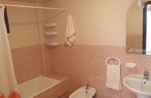 Los Geraeos Apartment | Quiet Apartment In Secluded Area of hills overlooking Aguilas Bay WIFI included