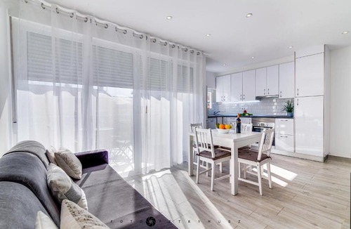 Pla del Bon Repos Apartment | Ravel