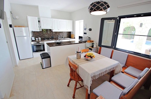 San Jaime Villa | Relaxa - modern Villa with pri. pool & sea views in Benissa
