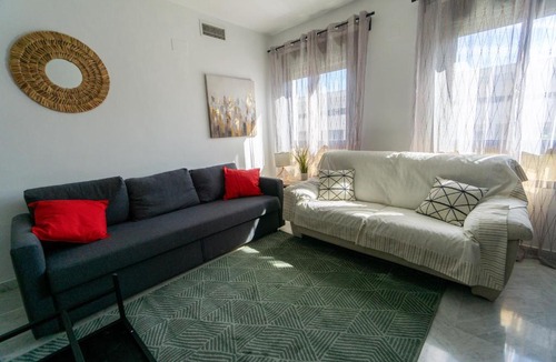 Doctor Barraquer-Grupo Renfe-Policlinico Apartment | RentalSevilla Concejal Alberto Jiménez-Becerril