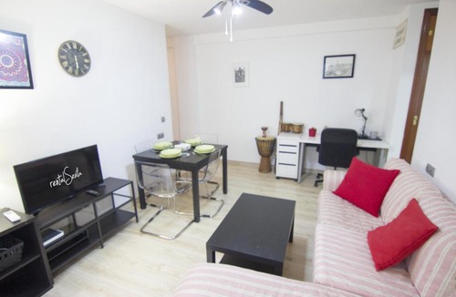 Doctor Barraquer-Grupo Renfe-Policlinico Apartment | RentalSevilla Doctor Barraquer