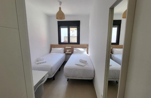 Pino Flores Apartment | RentalSevilla San Juan de La Salle