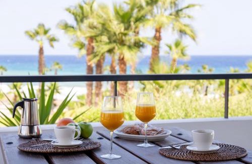 Playa Macenas Apartment | Resort Macenas #SeaViewApartment #TerraceAndSunbeds #2BR
