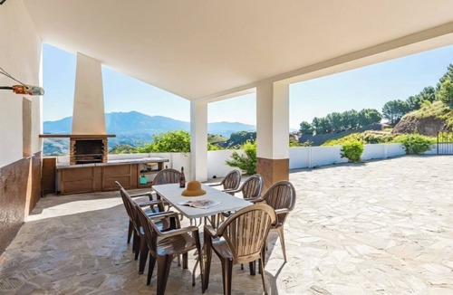 El Borge Villa | Rocío Almáchar by Ruralidays
