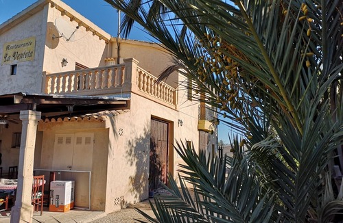 Mutxamel House | Romantic room with Private Bathroom en suite