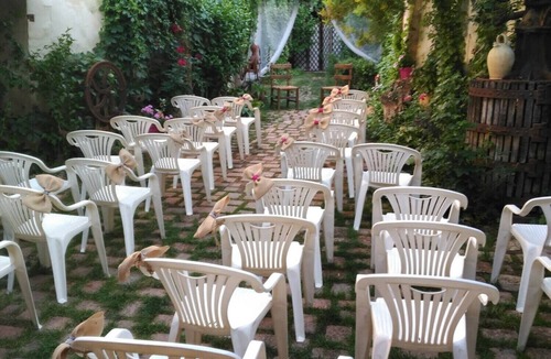 Villarrubia de Santiago Apartment | Room 7 with Private Garden - El Sueño De Lucrecia, Toledo