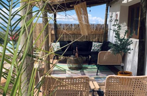 Huercal-Overa Villa | Ruime cortijo met zwembad in Andalusië ideaal voor families & groepen 3 appartementen