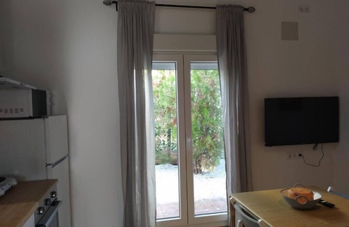 Aznalcazar Apartment | Rural apartment with garden, barbecue and private swimming pool.